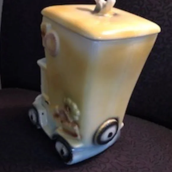 *HOST PICK* Vintage Cookie Jar *EUC*